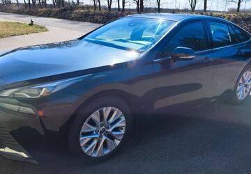 Toyota Mirai 192.000 km 7.899 &euro; Leck 25917