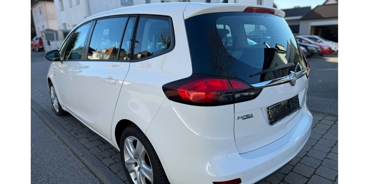 Opel Zafira Tourer Business Edition Navi 1. Hand 114.000 km 9.990 &euro; Neckarsulm 74172