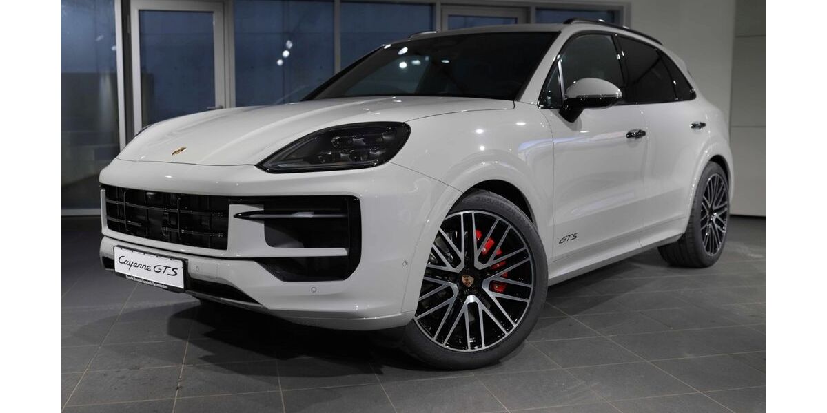 Porsche Cayenne 5.000 km 144.790 &euro; Grainau 82491