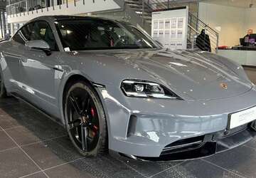 Porsche Taycan 12.990 km 132.700 &euro; Bielefeld 33719