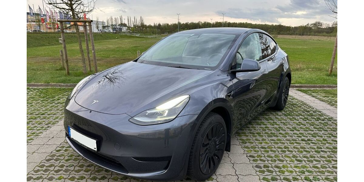Tesla Model Y 45.000 km 31.900 &euro; Travemünde 23570