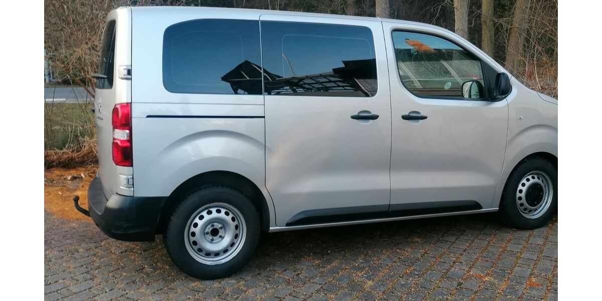 Peugeot Traveller 114.800 km 16.300 &euro; Reichenbach 02894
