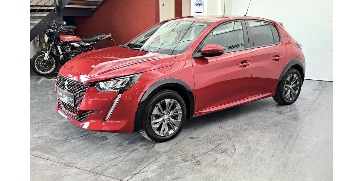 Peugeot 208 e- 136 Active Pack 1.Hand Carplay Sitzhzg 35.300 km 14.870 &euro; Lich 35423