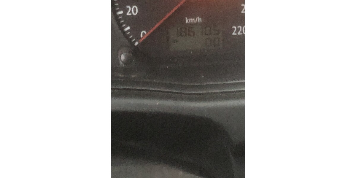 VW Polo 186.000 km 1.600 &euro; Sontra 36205