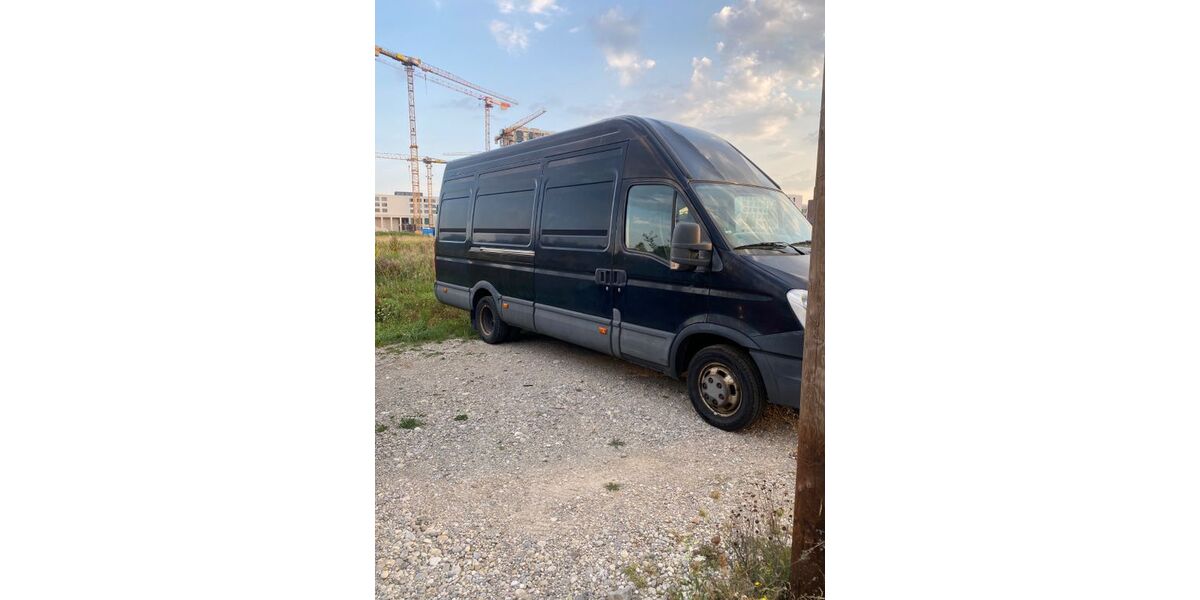 IVECO Andere 295.000 km 10.800 &euro; München 81248