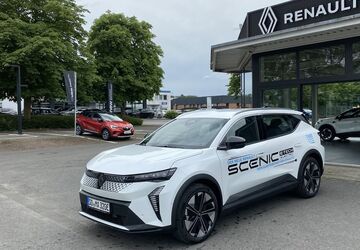 Renault Scenic E-TECH 1.072 km 42.500 &euro; Soest 59494