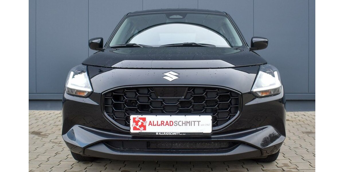 Suzuki Swift Club 1.2l M/T Dualjet Hybrid 26.700 km 15.450 &euro; Höchberg-Würzburg 97204