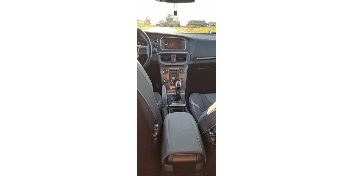 Volvo V40 145.000 km 7.000 &euro; Bogen 94327