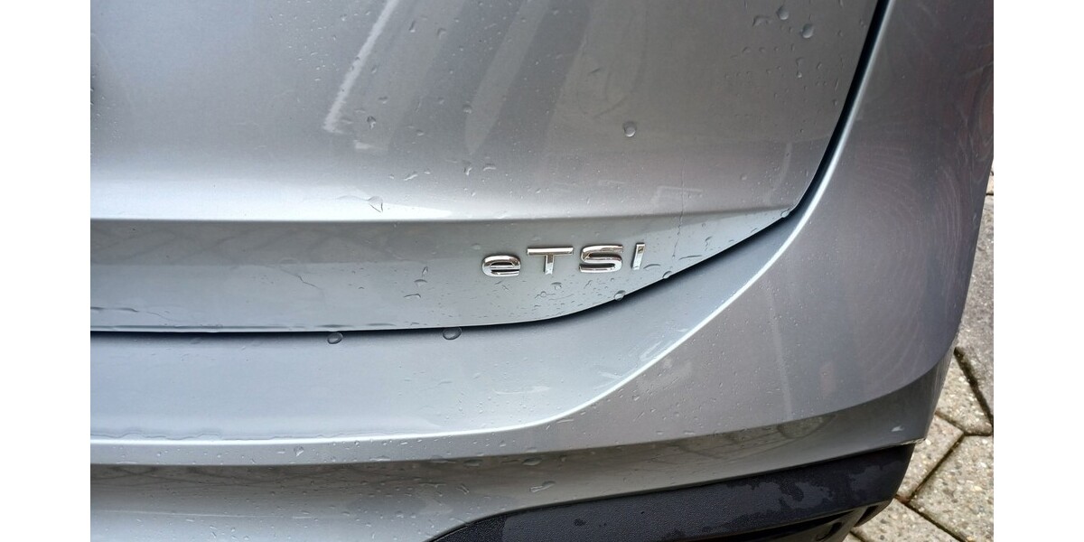 VW Tiguan 22.500 km 32.500 &euro; uplengen 26670