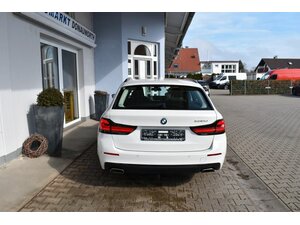 BMW 530d Touring Aut. PanoDach HUD Keyless Sitzhzg 51.458 km 38.995 &euro; Donauwörth 86609