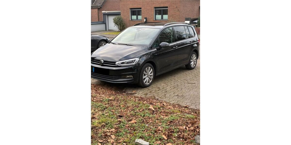 VW Touran 5.000 km 20.800 &euro; Höchberg 97204
