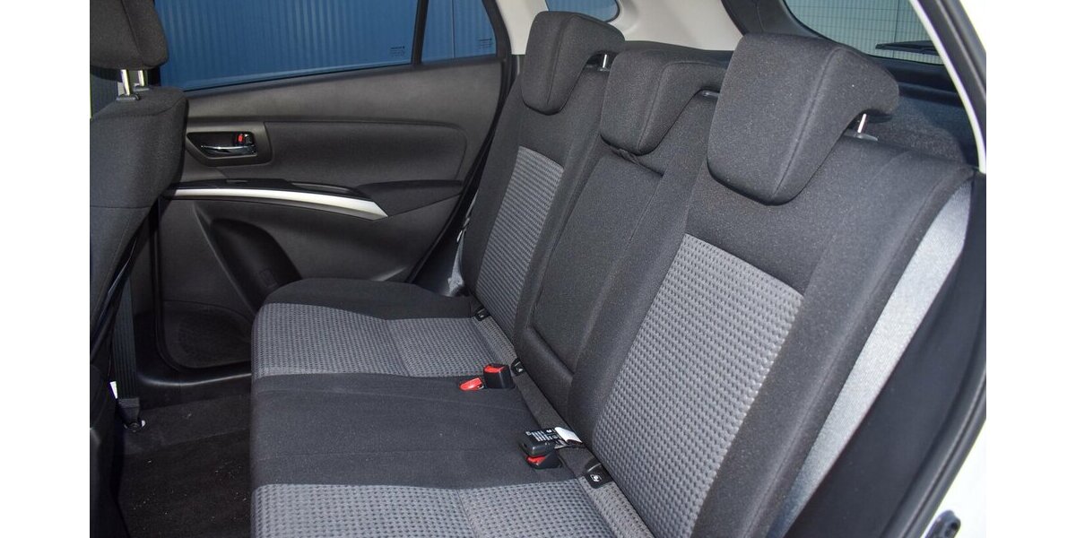 Suzuki S-Cross Comfort 1.4l M/T Hybrid 8.690 km 23.790 &euro; Höchberg-Würzburg 97204