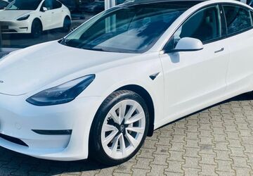 Tesla Model 3 42.900 km 28.450 &euro; Dieburg 64807