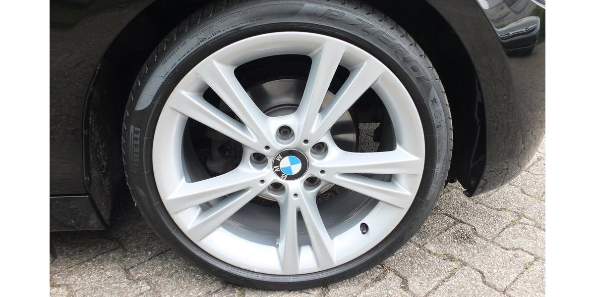 BMW 114i NAVI TELEFONIE GARANTIE PDC 18 ZOLL 115.841 km 8.898 &euro; Köln 50858