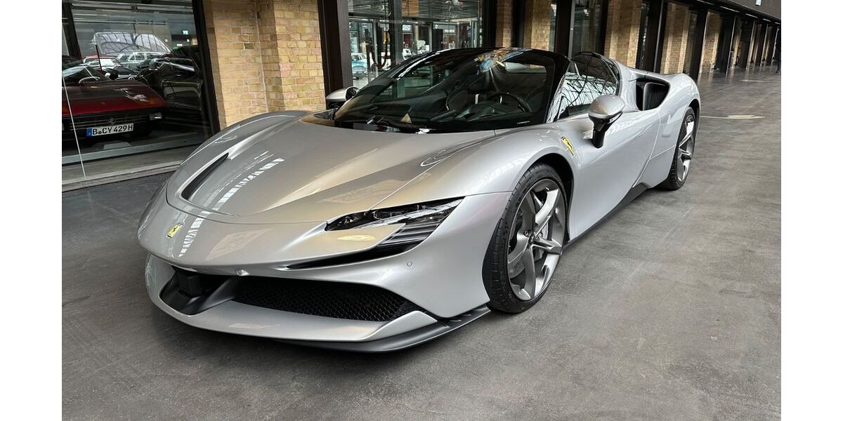 Ferrari SF90 5.500 km 429.900 &euro; Berlin 10553