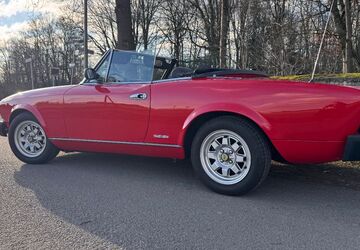 Fiat 124 Spider 71.900 km 20.999 &euro; Bielefeld 33613