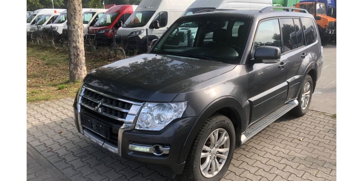 Mitsubishi Pajero 356.108 km 12.900 &euro; Fürstenwalde 15517