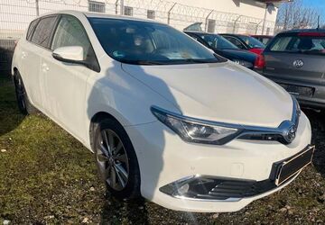 Toyota Auris 159.000 km 10.550 &euro; Ditzingen 71254