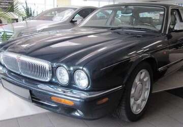 Jaguar Daimler 93.200 km 33.500 &euro; Düren 52353