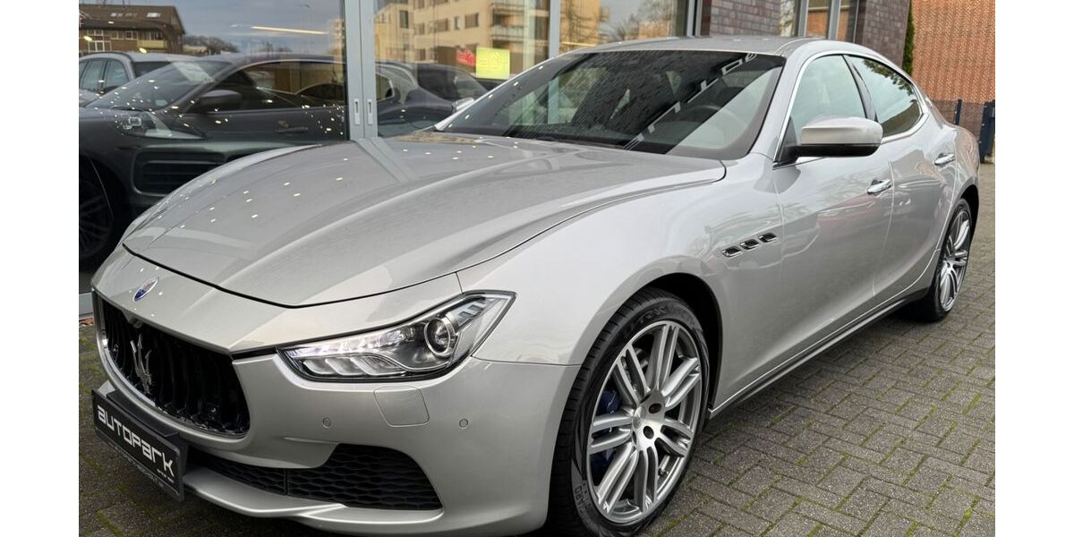 Maserati Ghibli 41.000 km 27.900 &euro; Bocholt 46397
