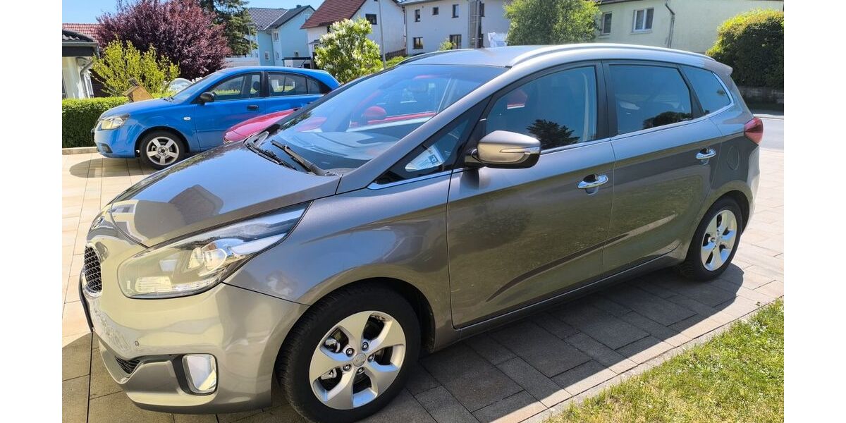 Kia Carens 175.000 km 7.500 &euro; Auengrund 98673