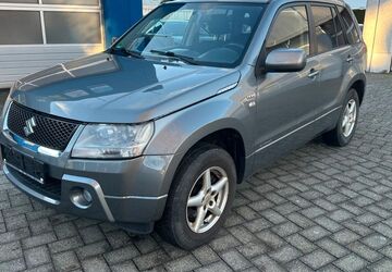 Suzuki Grand Vitara 106.391 km 5.999 &euro; Gummersbach 51645