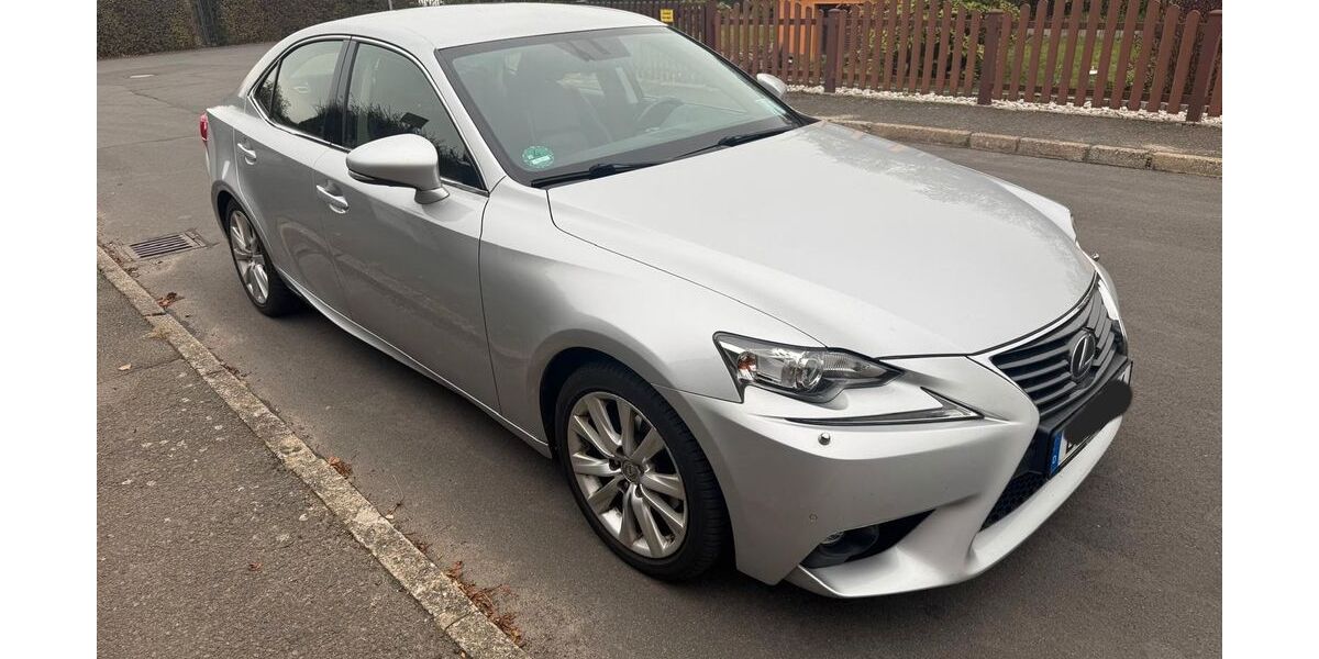 Lexus IS 300 195.000 km 17.900 &euro; Leipzig 04155