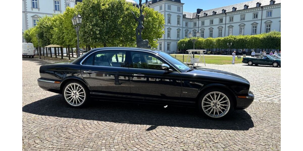 Jaguar Daimler 87.100 km 38.000 &euro; Troisdorf 53844