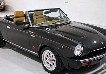 Fiat 124 Spider 94.184 km 28.950 &euro; Barsbüttel 22885