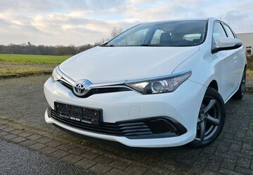Toyota Auris 57.000 km 10.990 &euro; Ahrensburg 22926