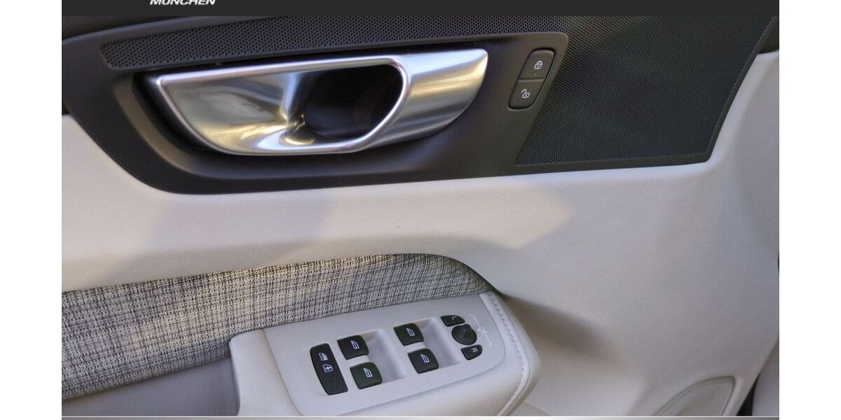 Volvo XC60 51.300 km 33.990 &euro; München 81825