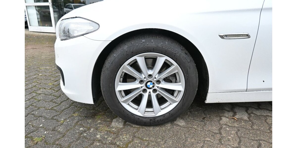BMW 520d Aut tour Klimaaut Navi Leder BiXen 17Alus 258.000 km 11.400 &euro; Seevetal - Hittfeld 21218