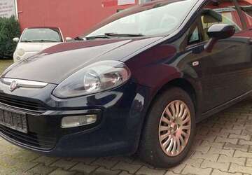 Fiat Punto 229.875 km 2.495 &euro; Perleberg 19348