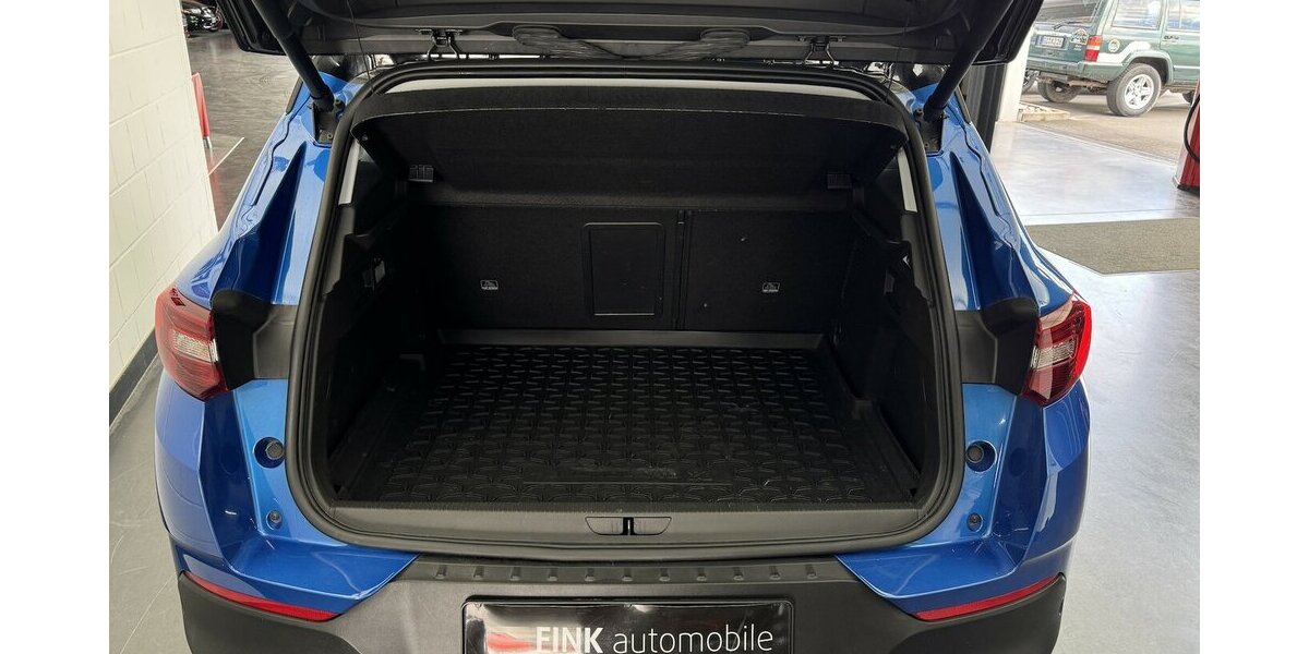 Opel Grandland 1.6 Ultimate Plug-in-Hybrid 4 Kamera 28.595 km 20.760 &euro; Lich 35423
