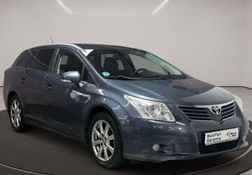 Toyota Avensis 172.500 km 7.490 &euro; Hamburg 22043