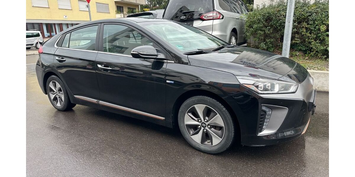 Hyundai IONIQ 61.000 km 13.999 &euro; Ditzingen 71254