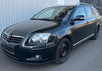 Toyota Avensis 208.000 km 3.700 &euro; Biebergemünd 63599